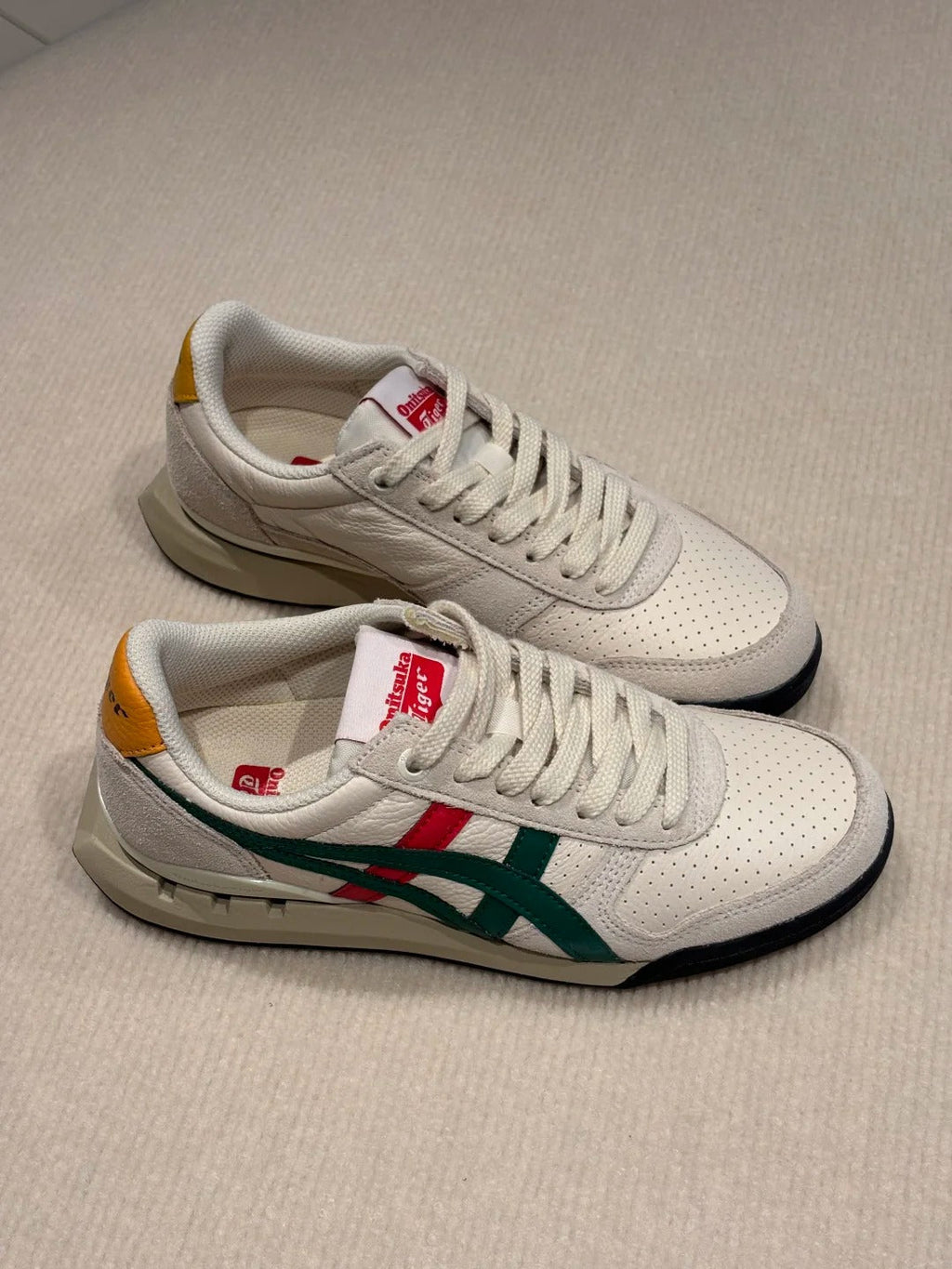 Onitsuka Tiger Ultimate 81 EX Cream/Green outfit